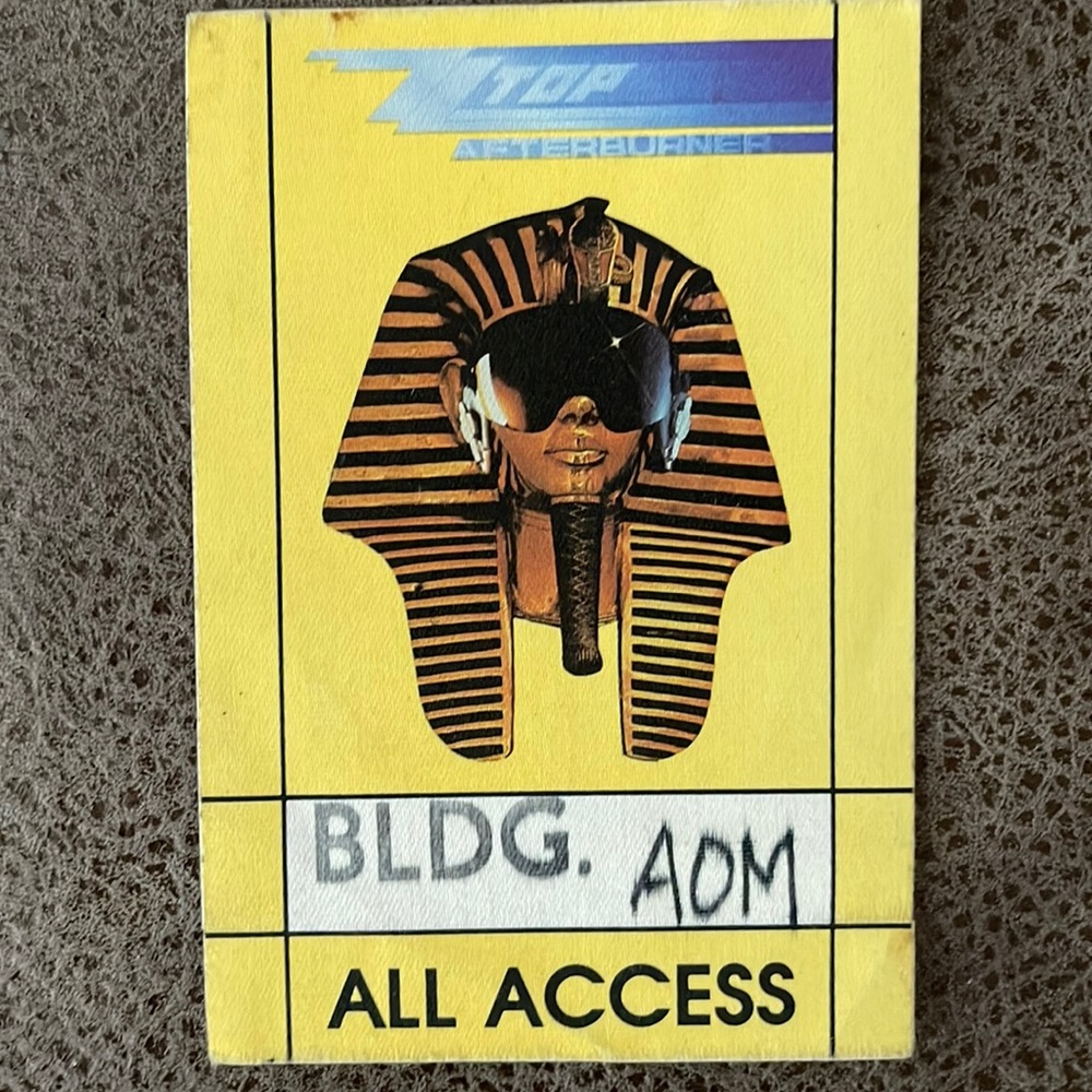 Z’Z Top Backstage Pass